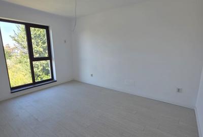 Vanzare Vila Individuala/Cristalului/5 camere id nr 54 - 18