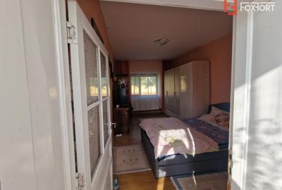 Casa individuala de vanzare cu 4 camere si teren de 800 mp - Recas - 15