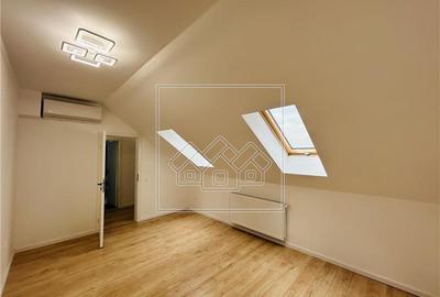 Ap finisat la cheie, 3 camere + pod, balcon - C. Arhitectilor - 11