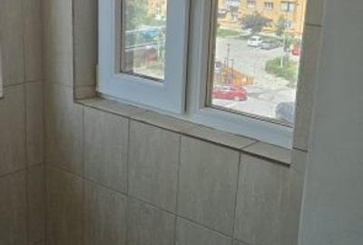 De vânzare apartament 2 camere decomandat | Zona 8 Mai - 24