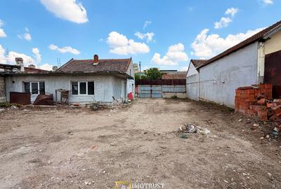 Casă la rosu cu teren generos de vânzare aproape de Intim - 7