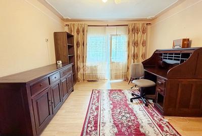 Apartament cu 2 camere decomandat, mobilat în Nicolina