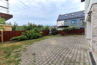 Casa finisata tip duplex, GARAJ, 3 dormitoare, 2 bai, str. Campului - 15