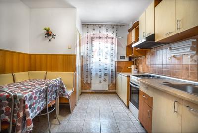 Apartament cu 4 camere de inchiriat |2 BAI | RACADAU| COMISION 0% - 4