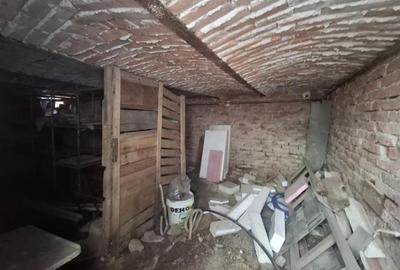 Apartament la casa 2 camere pivnita parcare zona Terezian - 10