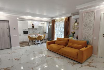Apartament cu 3 camere decomandat, mobilat în Florești