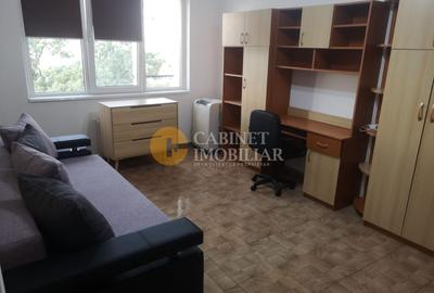 Apartament cu 2 camere decomandat în Piața Unirii