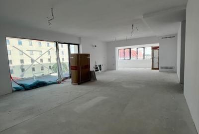 Apartament cu 2 camere decomandat în Herăstrău