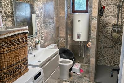 Casă individuală cu 5 camere în Lumina