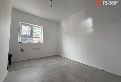 Duplex 3 camere, perete dublu Sanandrei - ID V5694 - 5