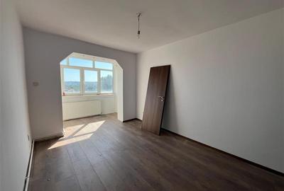 Lugoj, Apartament 3 Cam., 84 Mp., Semidecomandat, et.6, Central Blocul Postei - 28