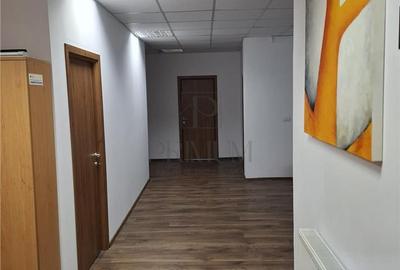 Spatiu pentru birou - centrala proprie - 25 mp - zona excelenta - aer conditiona - 4