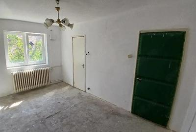 Garsonieră decomandată în Iancului
