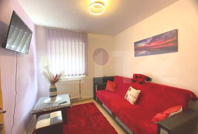 Apartament cu 3 camere decomandat, mobilat în Cetate