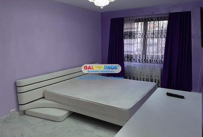Apartament cu 3 camere semidecomandat, mobilat în Tei