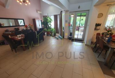 Casa + 5 apartamente + spatiu de inchiriat + parcari. Pretabil locuit + afacere - 18