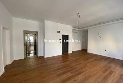 Apartament cu 3 camere în Ștefan cel Mare