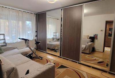 Apartament 3 camere decomandat, mobilat-utilat,130000 Euro - 1
