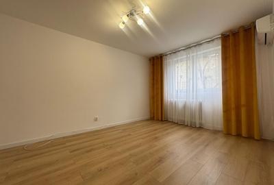 Apartament cu 2 camere decomandat, mobilat în P-ța Victoriei