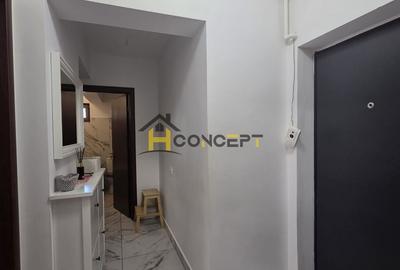 Apartament cu 3 camere decomandat, mobilat în Central