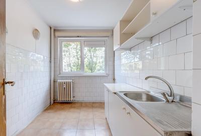 Apartament 3 camere - Titan Metrou (100 m), luminos, bloc reabilitat / 0% - 7