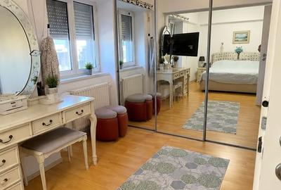 Central apartament spațios transformat din 4 camere - 17
