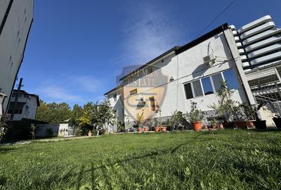 Casă individuală cu 9 camere în Nord