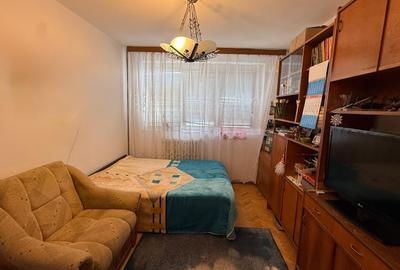 Apartament cu 3 camere decomandat in Tatarasi - 7