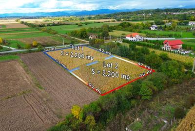 Teren Construcții intravilan de 2200 mp, în Finteușu Mare