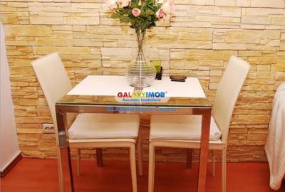 Apartament 3  camere etaj 5 ,70 mp , centrala termica - 18