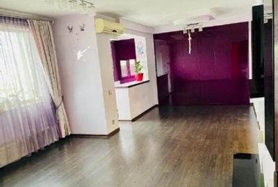 Apartament cu 3 camere semidecomandat, mobilat în Grivița