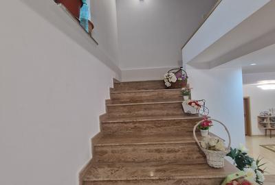 Cumpana- Vila P+1, 5 Camere+ Beci -  200mp utili, teren 420mp - 265.000/euro - 16