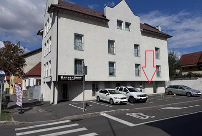 Spatiu comercial stradal cu potential ridicat-infrumusetare sau alte activitati - 1