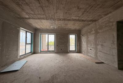 Apartament cu 2 camere decomandat în Splaiul Unirii