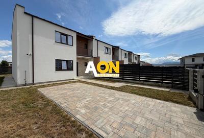 Duplex cu 4 camere în Central