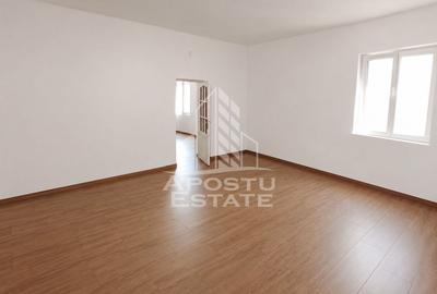 Spatiu pentru birouri de inchiriat, 77 mp + curte betonata, Lipovei - 1