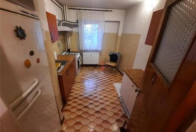 4 camere Piata Iancului, etaj intermediar,an 1978 - 11