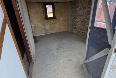 Casă renovată cu 6 camere, teren 557 mp – Berceni, Prahova - 21