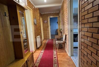 Apartament cu 3 camere decomandat, mobilat în Bălcescu