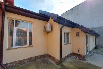 Casă individuală cu 2 camere în Central