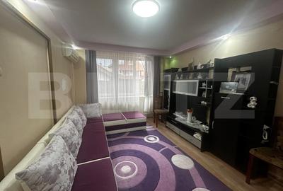 Apartament cu 3 camere semidecomandat, mobilat în Central