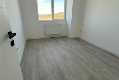 Apartament cu 2 camere decomandat în Cug