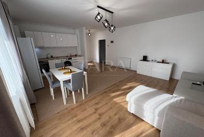 Apartament cu 2 camere semidecomandat, mobilat în Florești