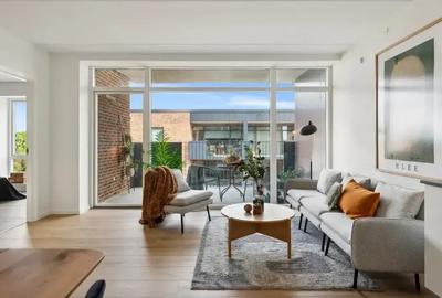 Apartament cu 2 camere decomandat în Theodor Pallady