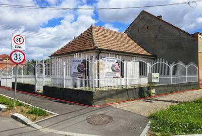 VIDEO | Casa pe colt, cu 2 camere si teren 245 m² | Paulestiului - 1