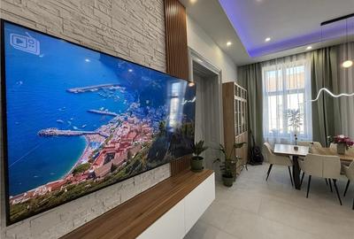 Apartament cu 2 camere semidecomandat, mobilat în Central