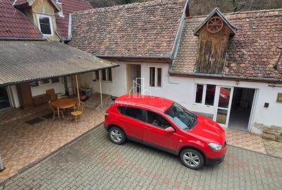 Casa/ Spalatorie chimica de vanzare in Sighisoara - 1