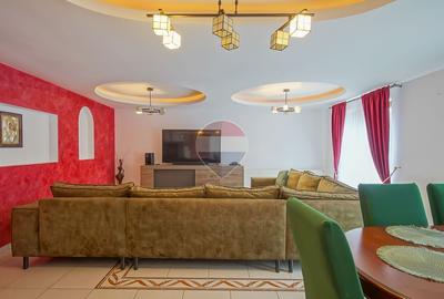 Casă individuală cu 7 camere în Central