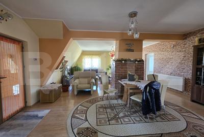 Casă individuală cu 5 camere în Titulescu