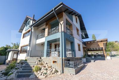 Casă individuală cu 8 camere în Valea Voievozilor